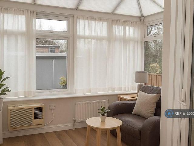 Room for rent in Brompton, Gillingham