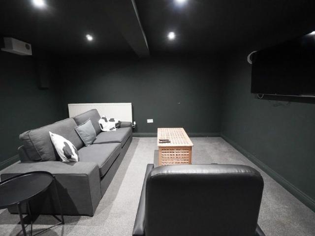 Room for rent in Drighlington, West Yorkshire