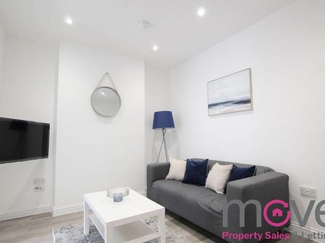 Room for rent in Wotton, Gloucester