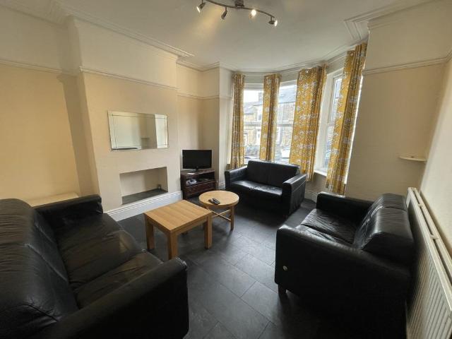 Room for rent in Park Hill, South Yorkshire