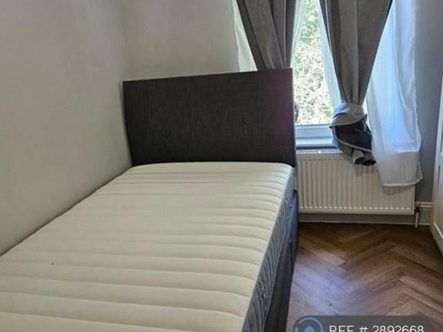 Room for rent in Hollybrook, City Of Southampton