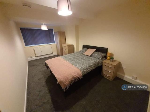 Room for rent in Rednal, West Midlands