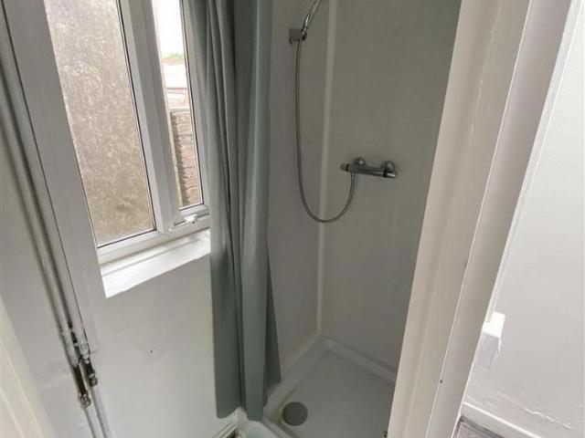 Room for rent in Pontypridd, Wales