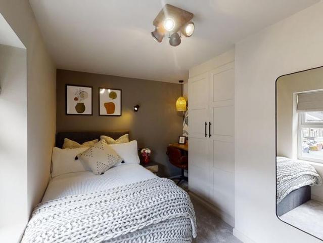 Room for rent in Allington, Midway