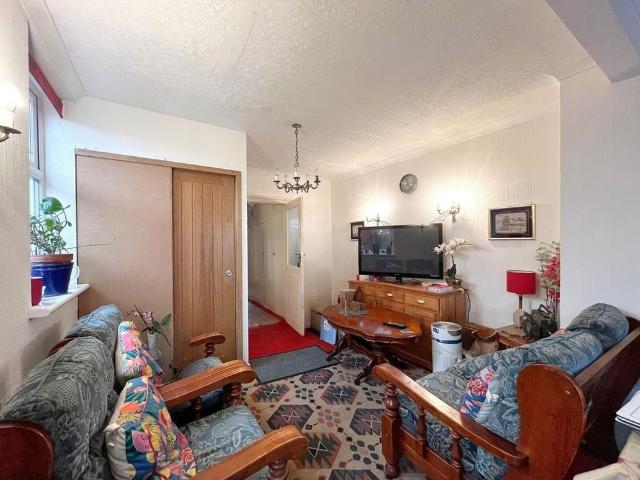 Room for rent in Southend City Centre Neighbourhood, Alton Barnes