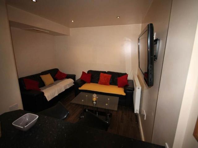 Room for rent in Mackworth, East Midlands