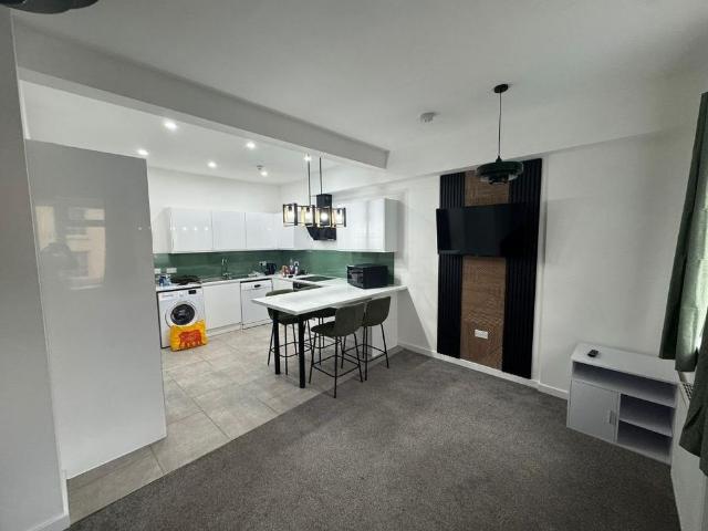 Room for rent in St James' End, Northampton