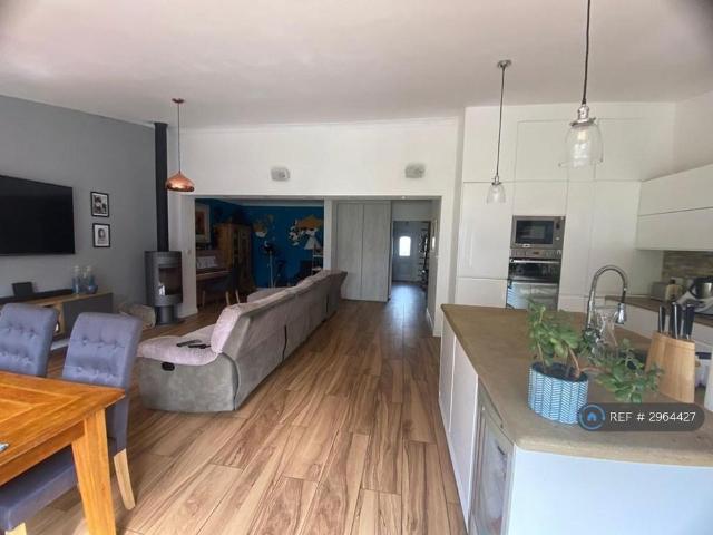 Room for rent in Glenfields, Pinfold