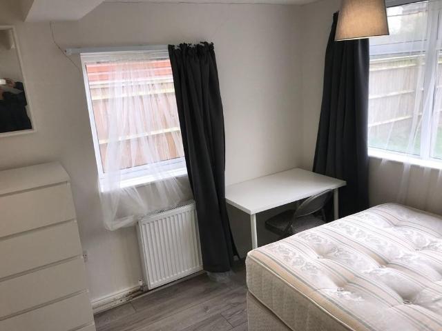 Room for rent in Sydenham, Green Close