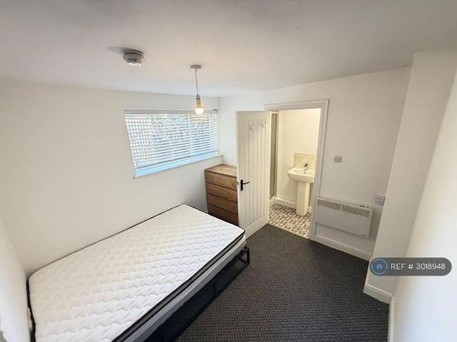 Room for rent in Little Lever, Bolton