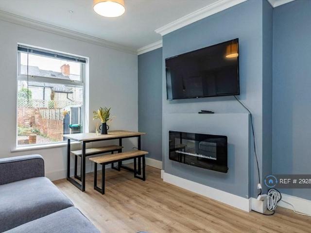 Room for rent in Potters Corner, East Midlands