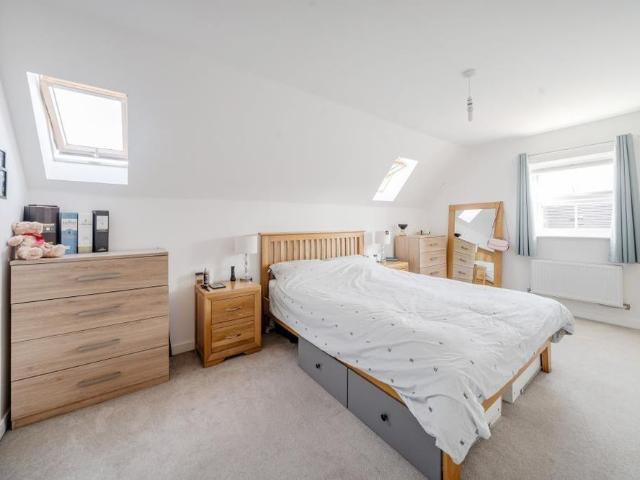 Room for rent in Blackwater and Hawley, Hart