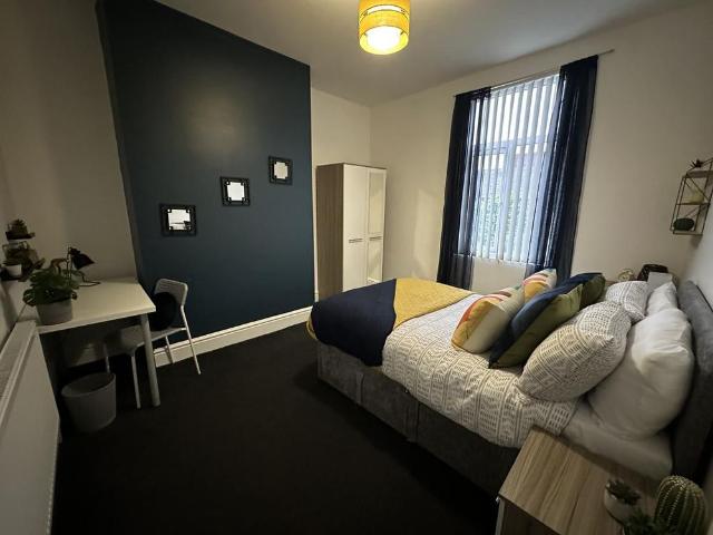 Room for rent in Birkenhead, Wirral