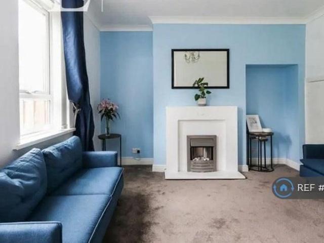Room for rent in Wybourn, South Yorkshire