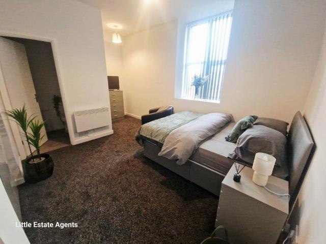 Room for rent in St Helens