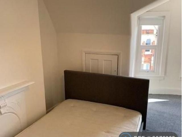 Room for rent in Crouch End, Greater London