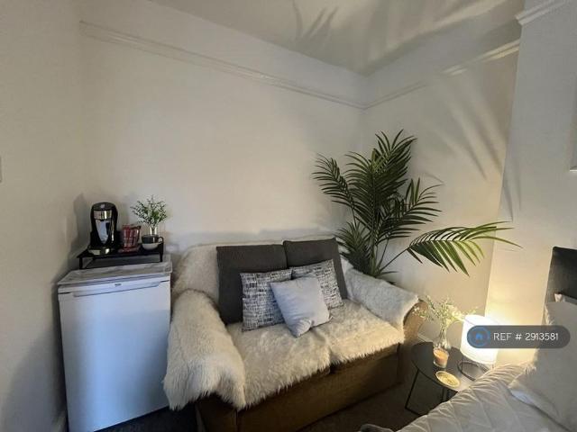 Room for rent in Widemarsh, Lower Bullingham