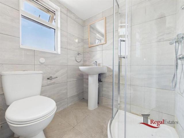 Room for rent in South Stanmore, Greater London