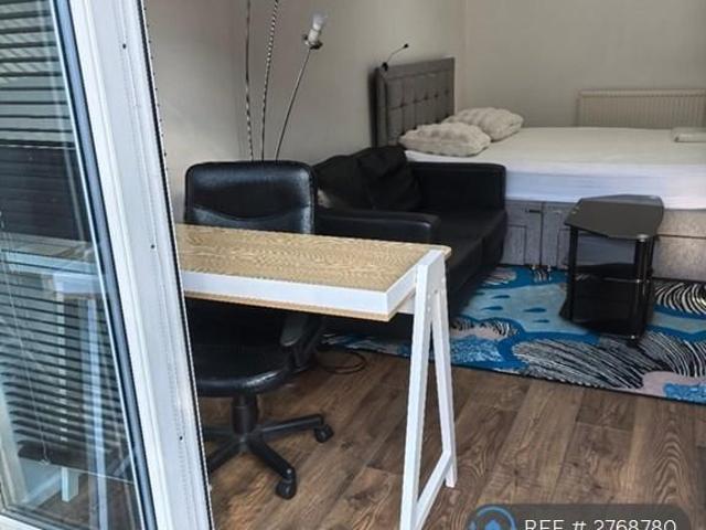 Room for rent in Georgia, Greater Manchester