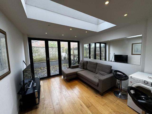 Room for rent in The Slade, Oxfordshire
