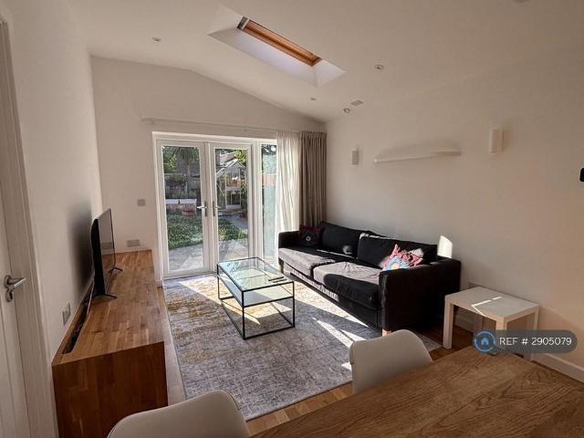 Room for rent in Mackworth, East Midlands