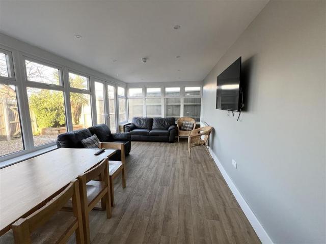 Room for rent in Westbrook, Acol
