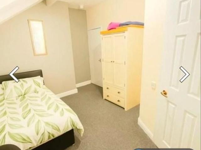 Room for rent in Highfields, Huddersfield