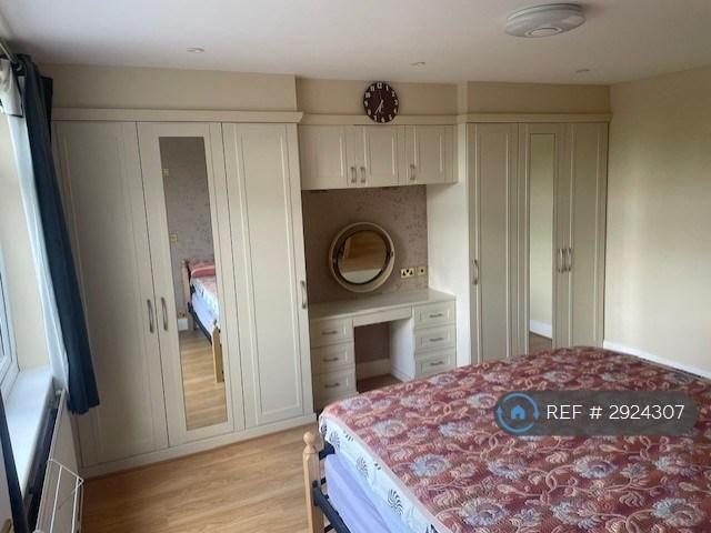 Room for rent in Barkingside, Greater London
