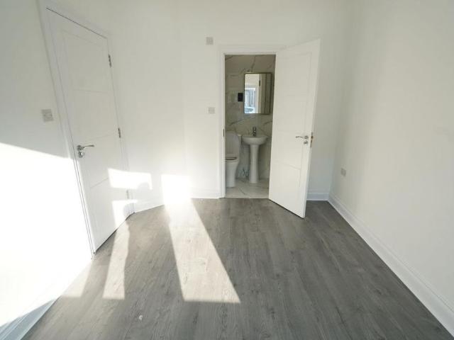 Room for rent in South Stifford, Grays