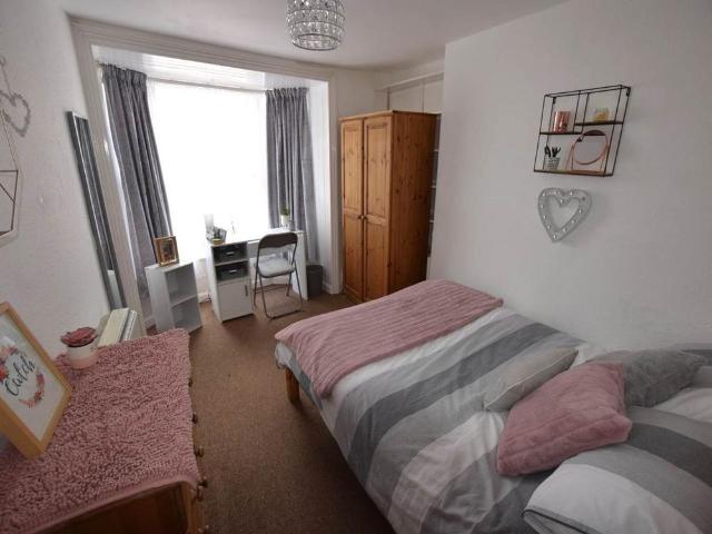 Room for rent in Waun Fawr, Wales