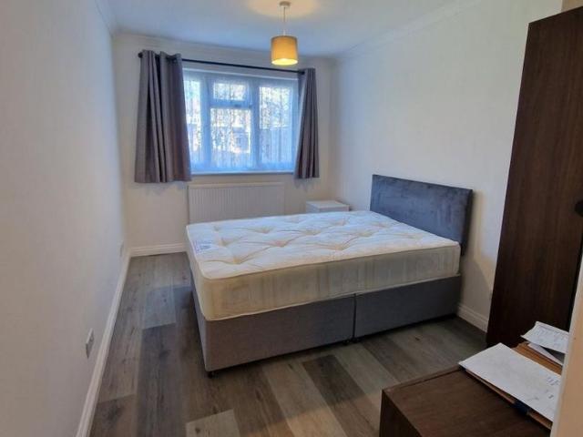 Room for rent in Wealdstone, Greater London