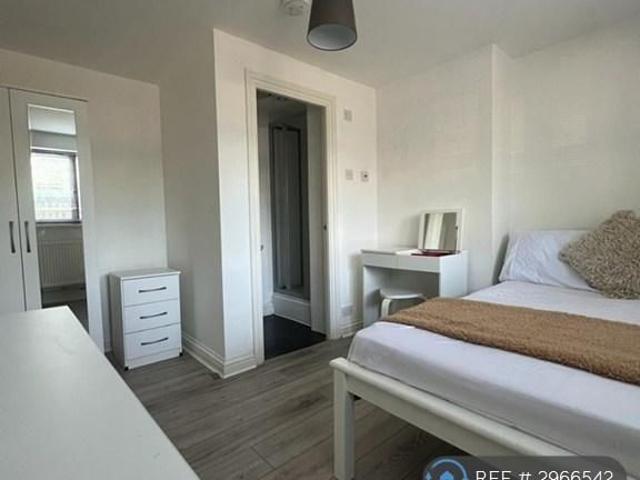Room for rent in Essex