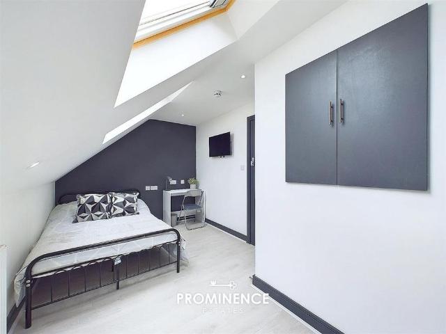 Room for rent in Wyken, West Midlands