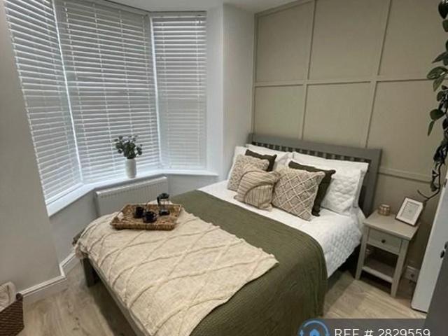 Room for rent in New Bilton