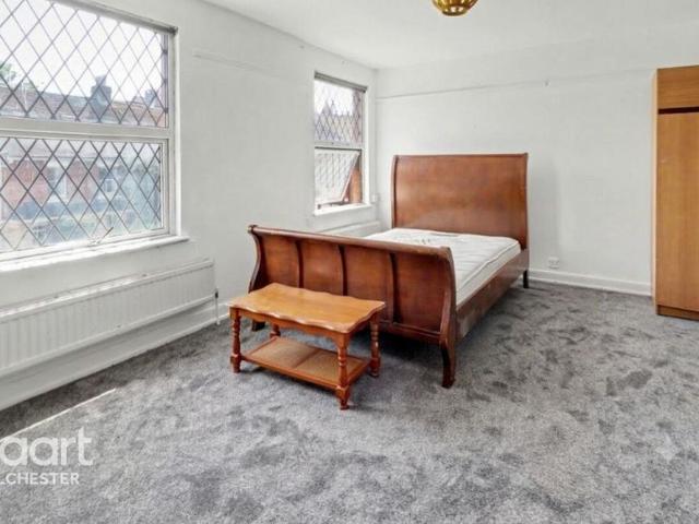 Room for rent in Birch, Fordham Heath