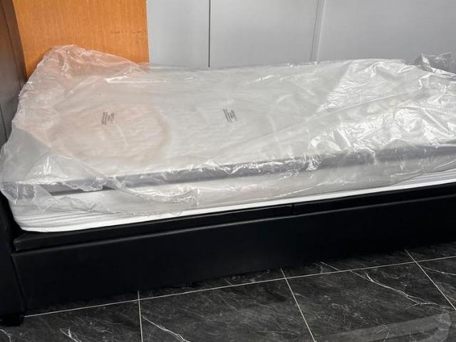 Room for rent in Chadwell Heath, Greater London