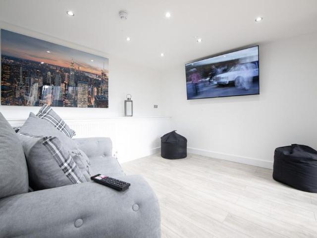 Room for rent in Feckenham, City Of Bristol