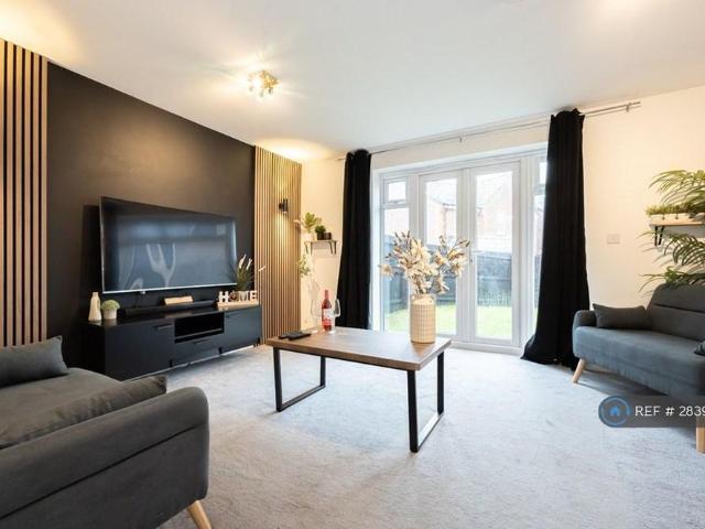 Room for rent in Hurst Cross, Greenheys