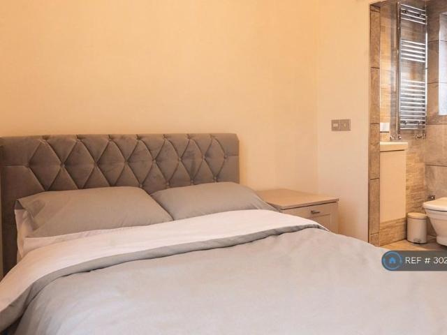 Room for rent in Woodhouse, South Yorkshire