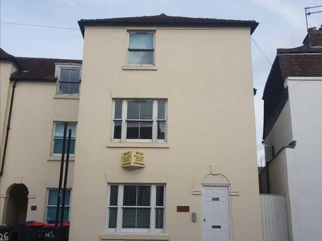 Room for rent in The Bridge, Kent