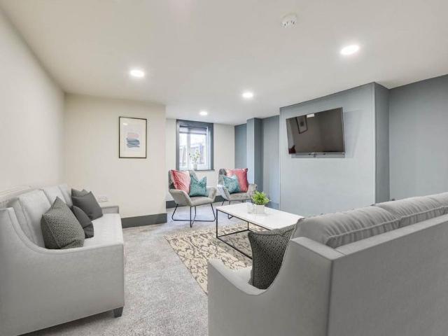 Room for rent in Burley, West Yorkshire