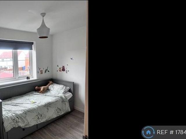 Room for rent in Monks Orchard, Kent