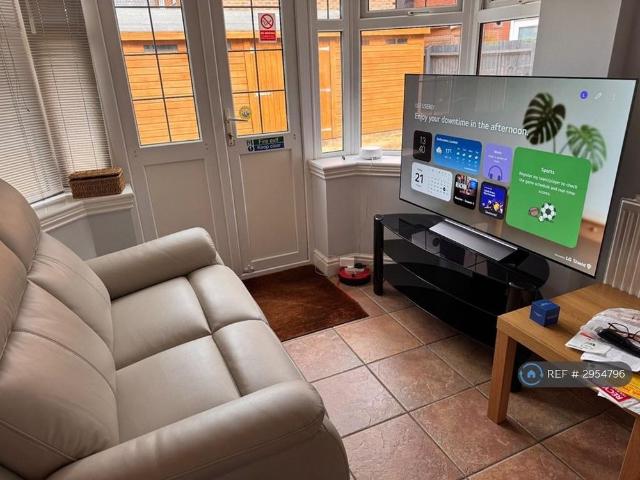 Room for rent in Watersmeet, Lichfield
