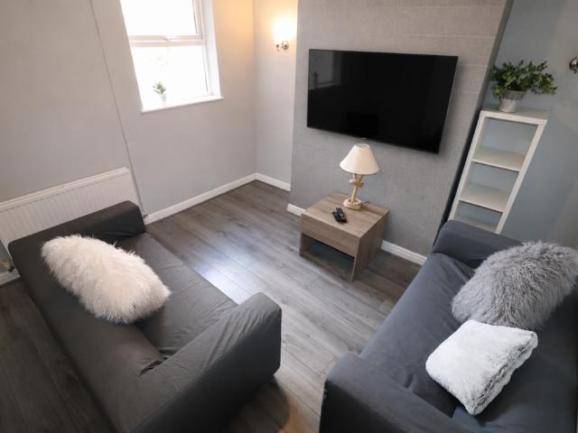 Room for rent in Northgate Village, Two Mills