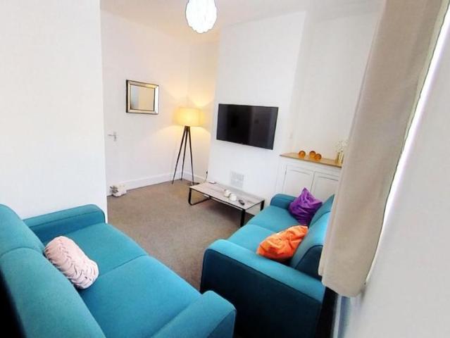 Room for rent in Northgate Village, Two Mills