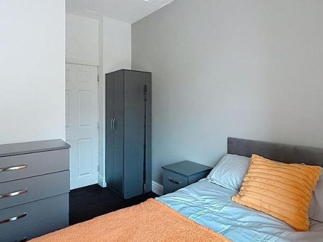 Room for rent in Newcastle-under-Lyme, Staffordshire