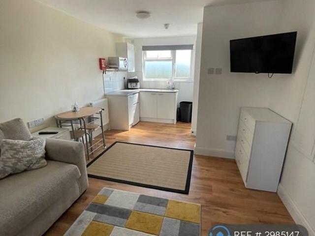 Room for rent in Swanley, The Butts
