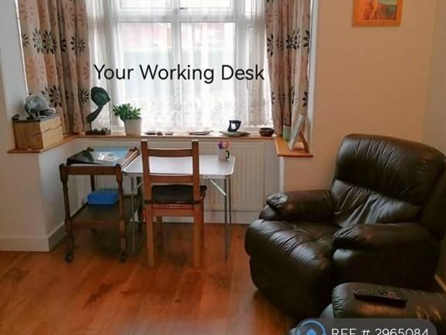 Room for rent in Watergate, Devon