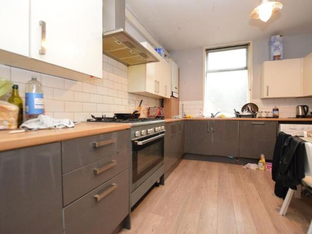 Room for rent in Sharrow Vale, Isle Of Man