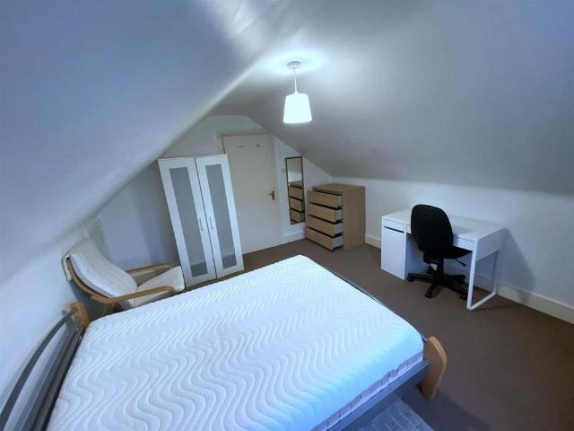 Room for rent in Ickenham, Greater London